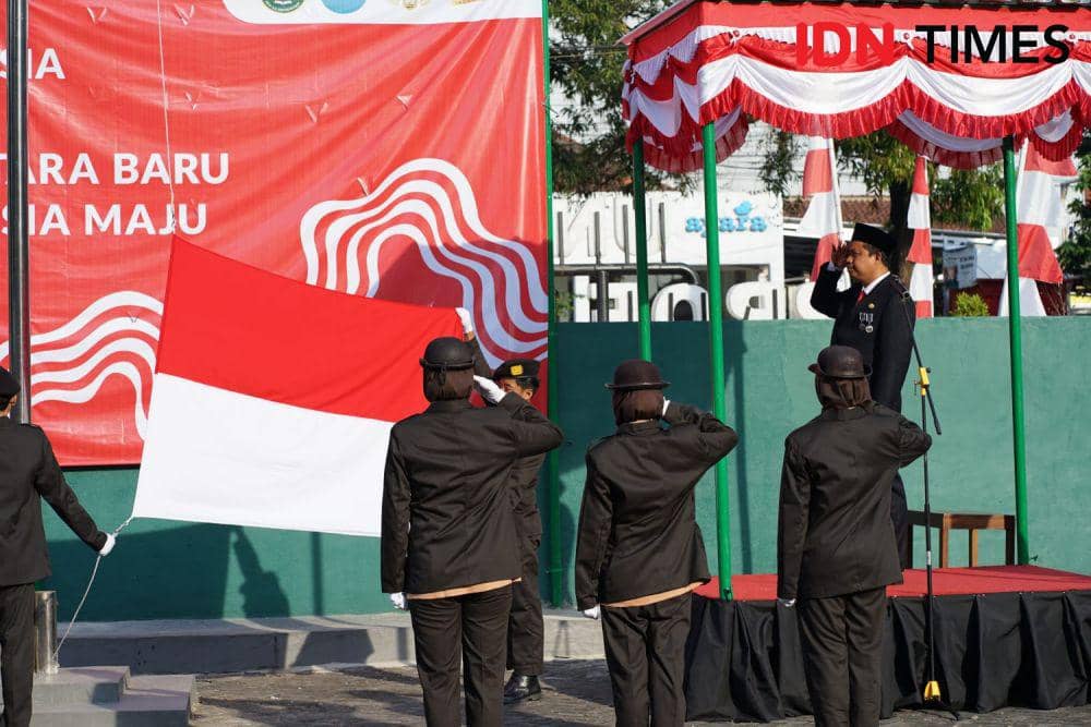 Peringatan hut RI kemerdekaan ke 79 maknai visi Indonesia emas pada tahun 2045, Sabtu (17/8/2024).(IDN Times/Cokie Sutrisno)