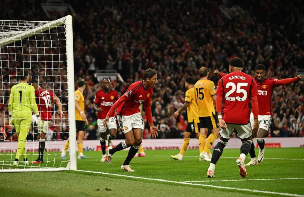 Manchester United melawan Wolves pada pekan pembuka EPL 2023/2024. (premierleague.com)