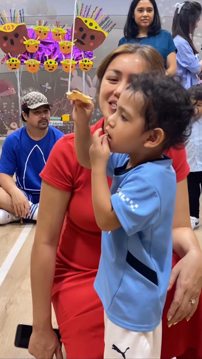 potret Jessica Iskandar dan buah hati (instagram.com/inijedar)