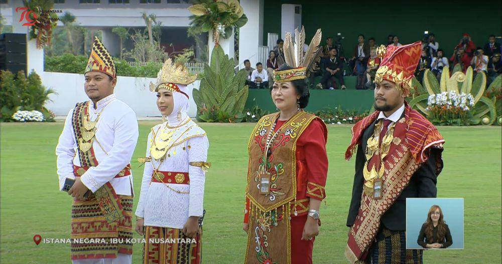 Busana Adat Terbaik saat Upacara HUT ke-79 RI di IKN. (youtube.com/IDN Times)