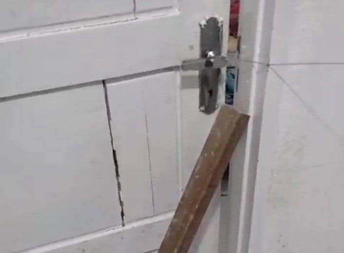kamar Nisa dan Bagoes dikunci dari luar (dok.Istimewa)