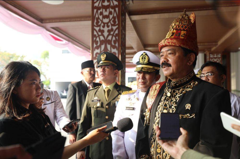 Menko Polhukam, Hadi Tjahjanto ketika memimpin upacara HUT ke-79 di kantor Kemenko Polhukam, Jakarta Pusat. (Dokumentasi Kemenko Polhukam)