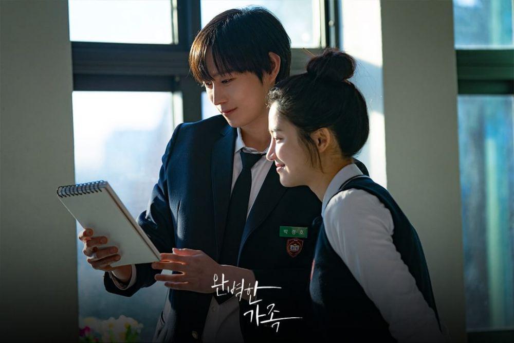 Park Ju Hyun dan Kim Young Dae di drama Perfect Family (instagram.com/kbsdrama)