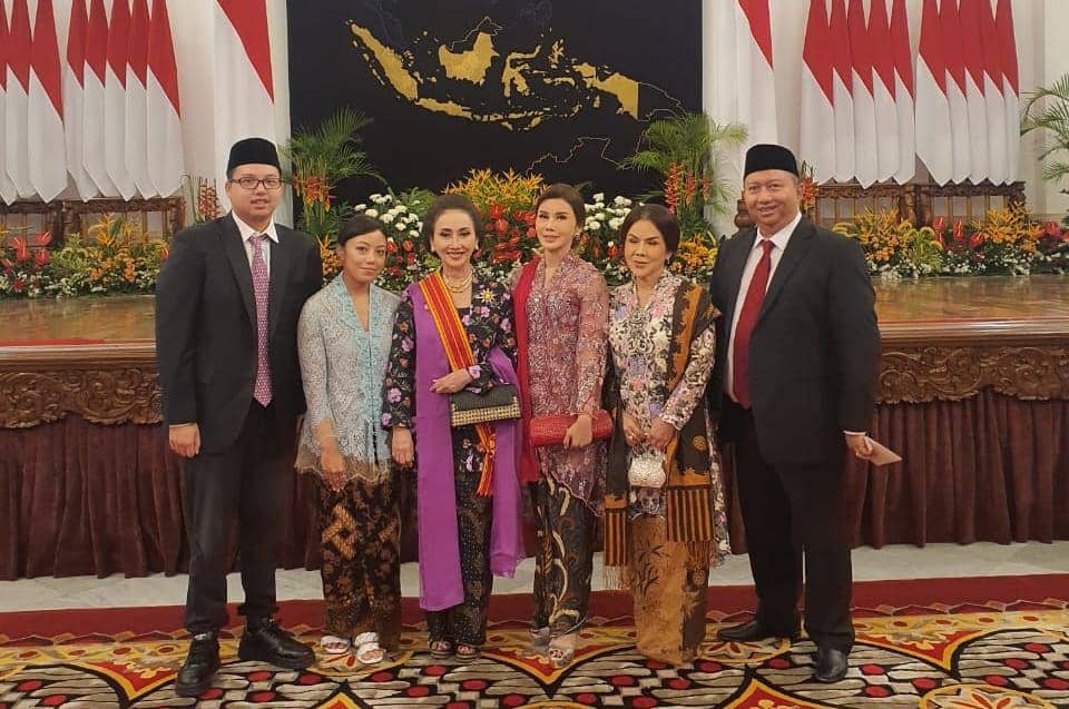 Ketua Dewan Penasehat YPI Dapat Penghargaan dari Presiden Jokowi