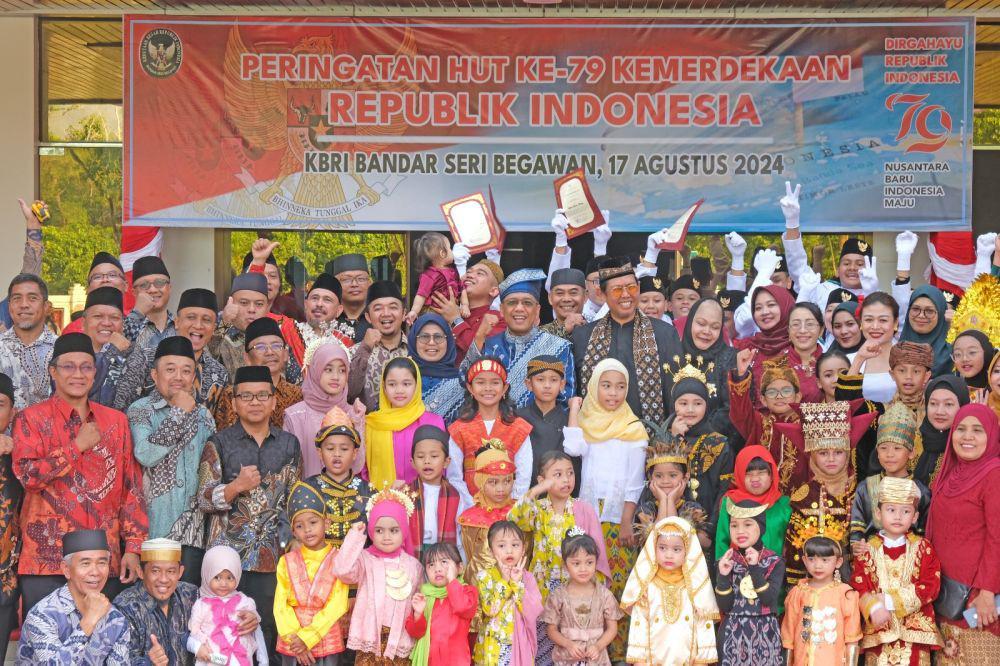 Upacara pengibaran bendera HUT ke-79 RI (Dok. KBRI Brunei Darussalam)