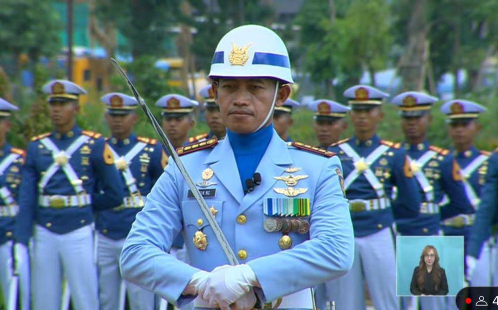 Profil Kolonel Taufik Nurcahyanto, Komandan Upacara Penurunan Bendera