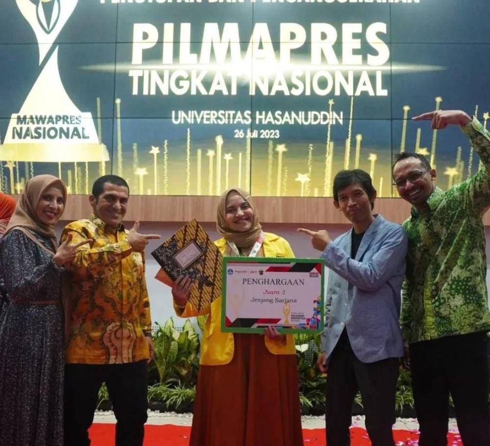 potret kedekatan Shakira dan orangtua (instagram.com/shakiraamirah)