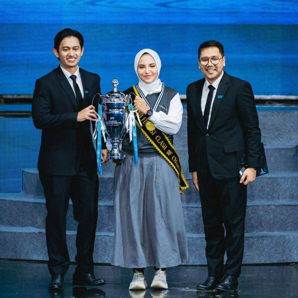 potret kedekatan Shakira dan orangtua (instagram.com/shakiraamirah)