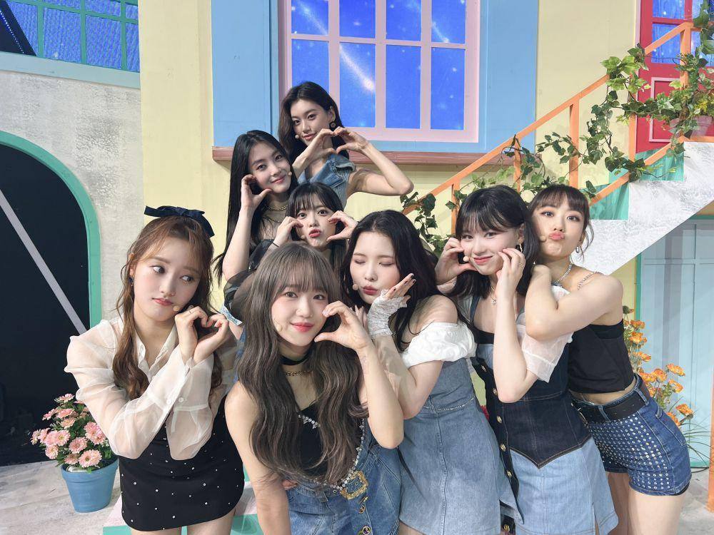 Weki Meki (x.com/WekiMeki_Staff)