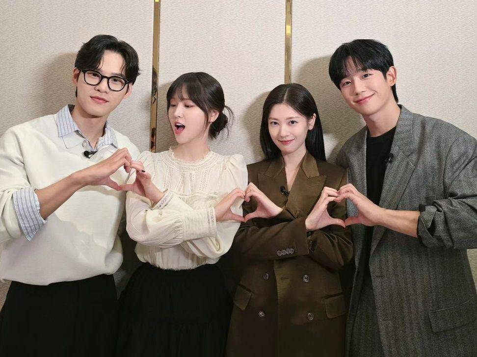 Pemain Love Next Door (instagram.com/holyhaein)