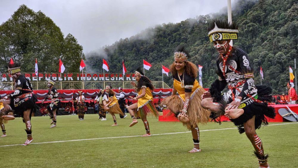 Pesan Harmoni Keberagaman pada Parade Tarian Nusantara di Tembagapura