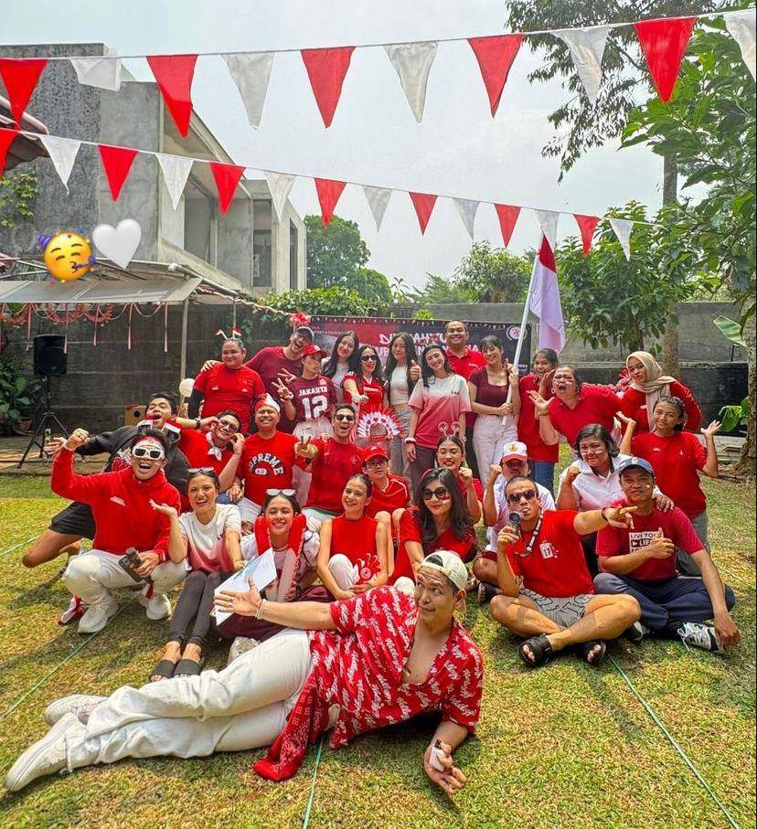 potret Marsha Aruan jadi panitia lomba 17 Agustus (instagram.com/aruanmarsha)