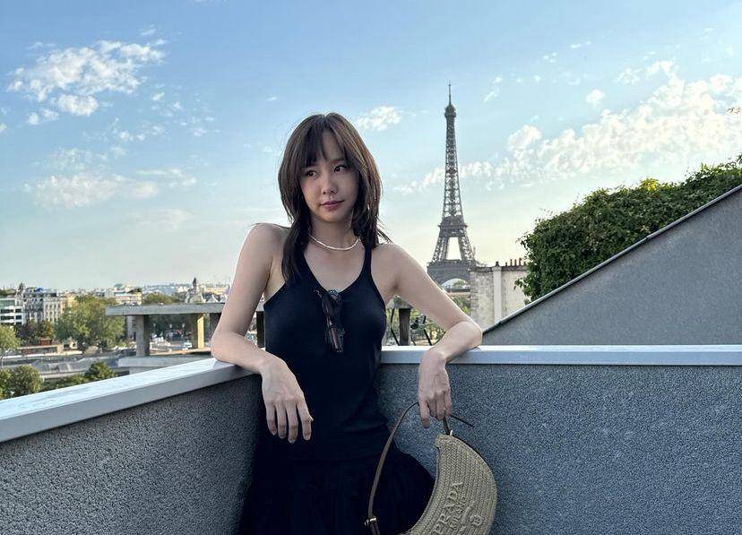 potret Toey Jarinporn liburan di Paris (instagram.com/toeyjarinporn)