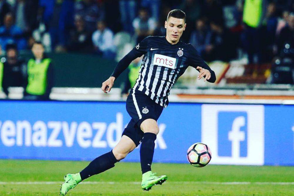 Nikola Milenkovic merupakan pemain didikan akademi FK Partizan. (instagram.com/milenkovicn_4)