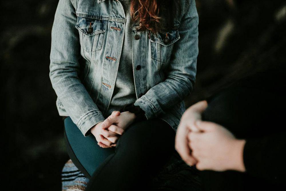 ilustrasi trust issue (unsplash.com/Pricilla Du Preez)