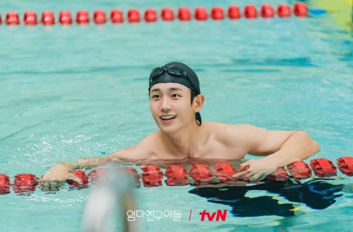 still cut drakor Love Next Door (dok. tvN/Love Next Door)