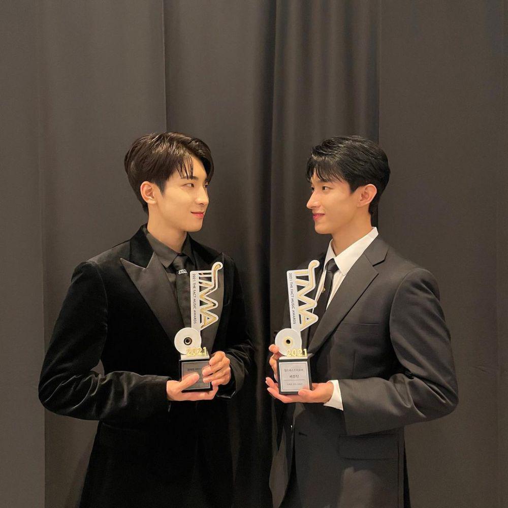 Wonwoo dan DK SEVENTEEN (instagram.com/dk_is_dokyeom)