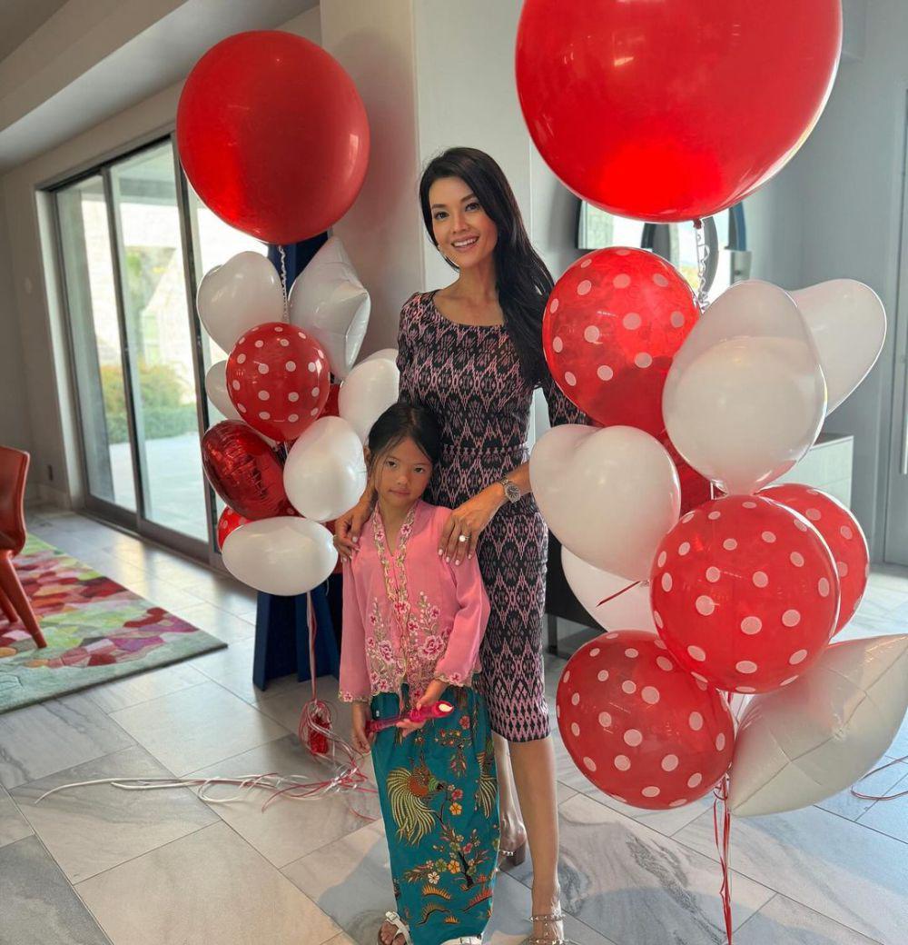 potret Farah Quinn 17 Agustus di Amerika (instagram.com/farahquinnofficial)