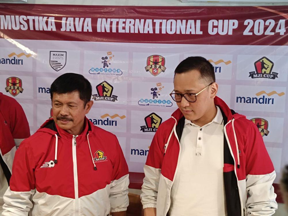Indra Sjafri dan Reza Eka Pahlevi. (Dok. Mustika Java International Cup 2024).