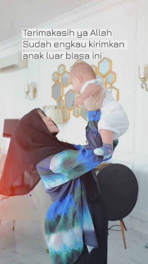 Anak angkat Sandy Purnamasari (Instagram.com/shandypurnamasari)