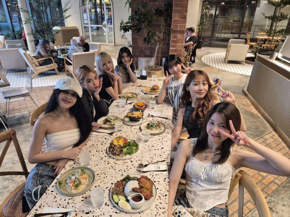 potret Devi KLP48 reuni dengan member JKT48 (x.com/quadlips_staff)