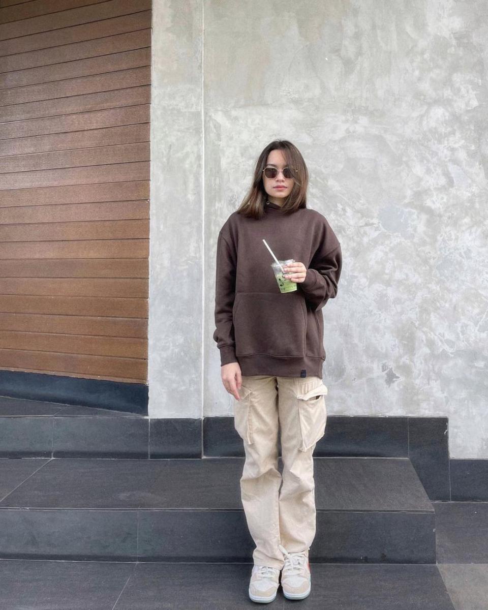 outfit Satine Zaneta (instagram.com/satinezaneta)