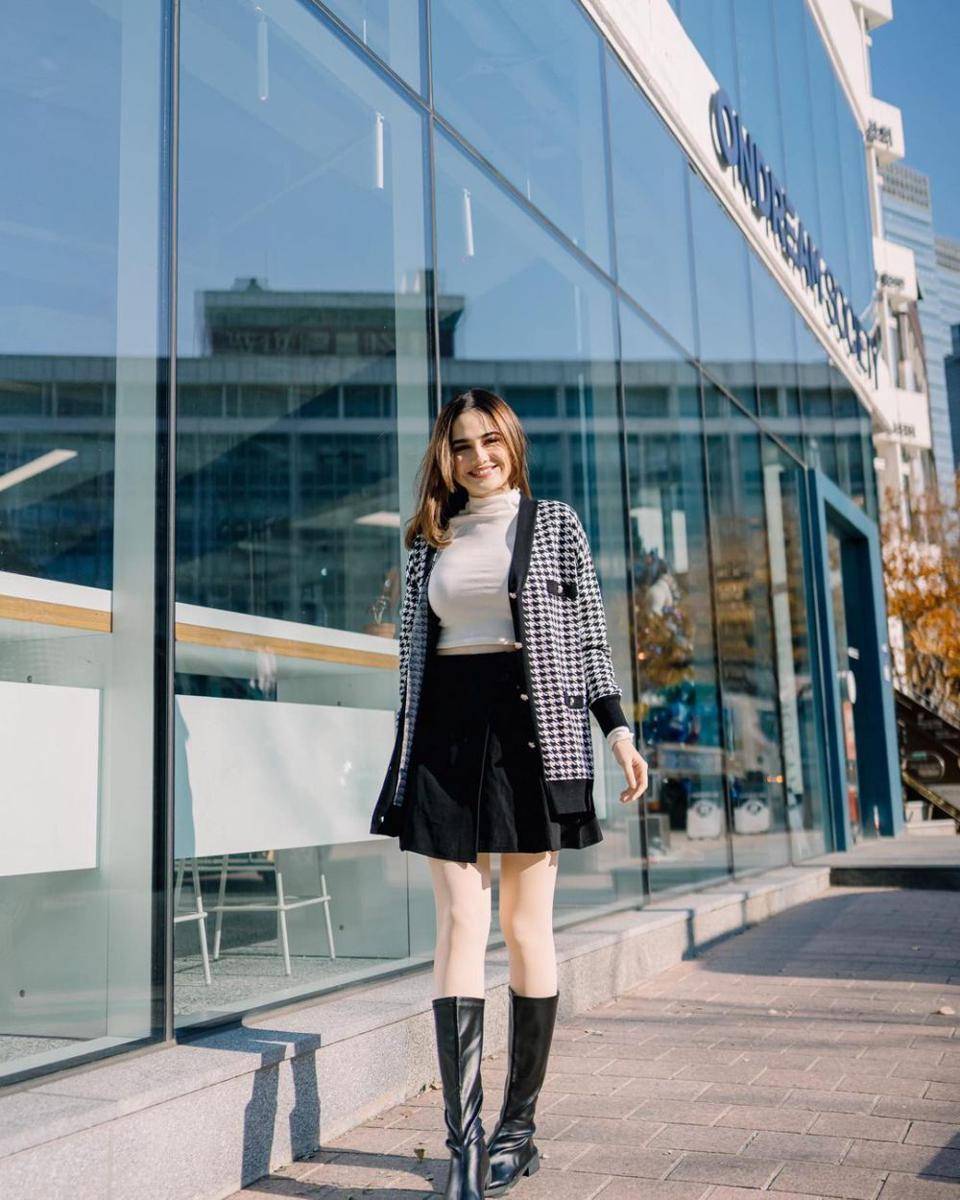 padu padan outfit dengan warna netral (instagram.com/syifahadju)