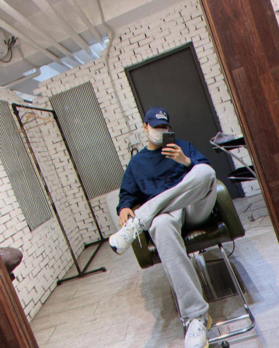 referensi outfit santai ala Lee Min Ho (instagram.com/actorleeminho)