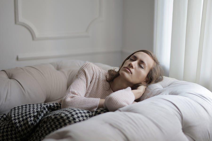 Kenapa Tidak Boleh Tidur Sore? Ini Alasannya Menurut Medis