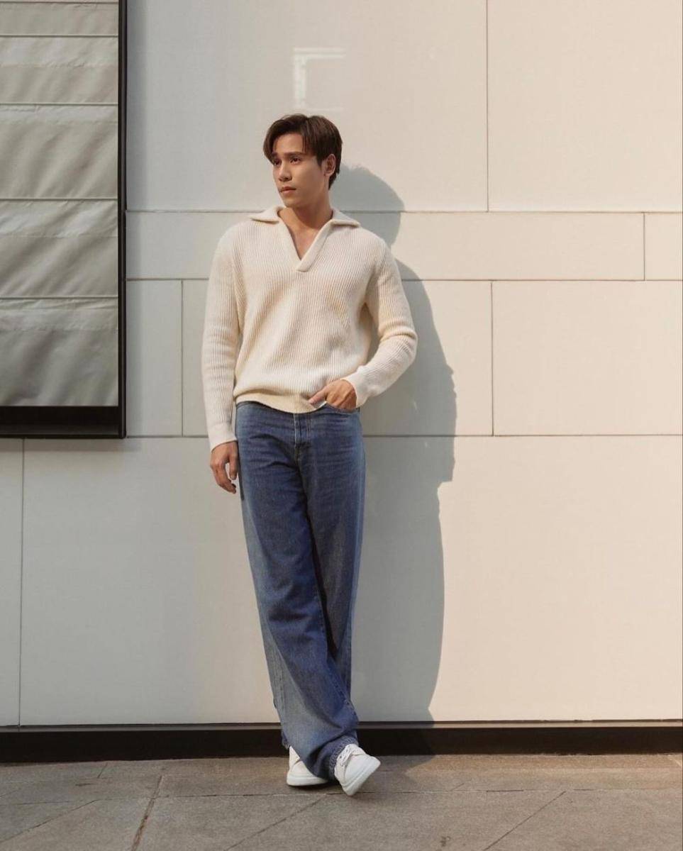 outfit loose pants jeans ala Jespipat Tilapornputt (instagram.com/jesjpp)