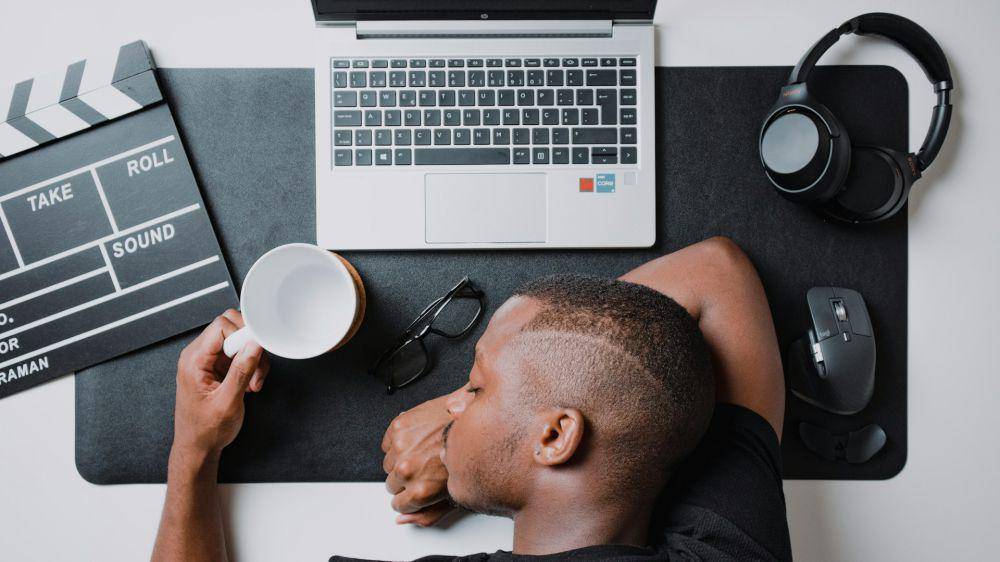 ilustrasi istirahat bekerja (unsplash.com/Nubelson Fernandes)