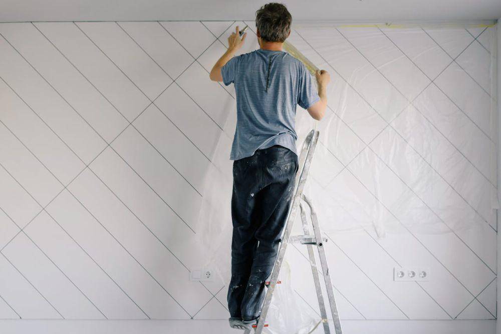 ilustrasi renovasi (pexels.com/Ksenia Chernaya)