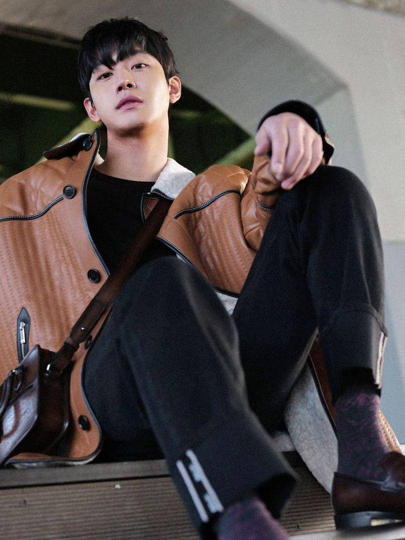 potret Ahn Hyo Seop (instagram.com/imhyoseop)