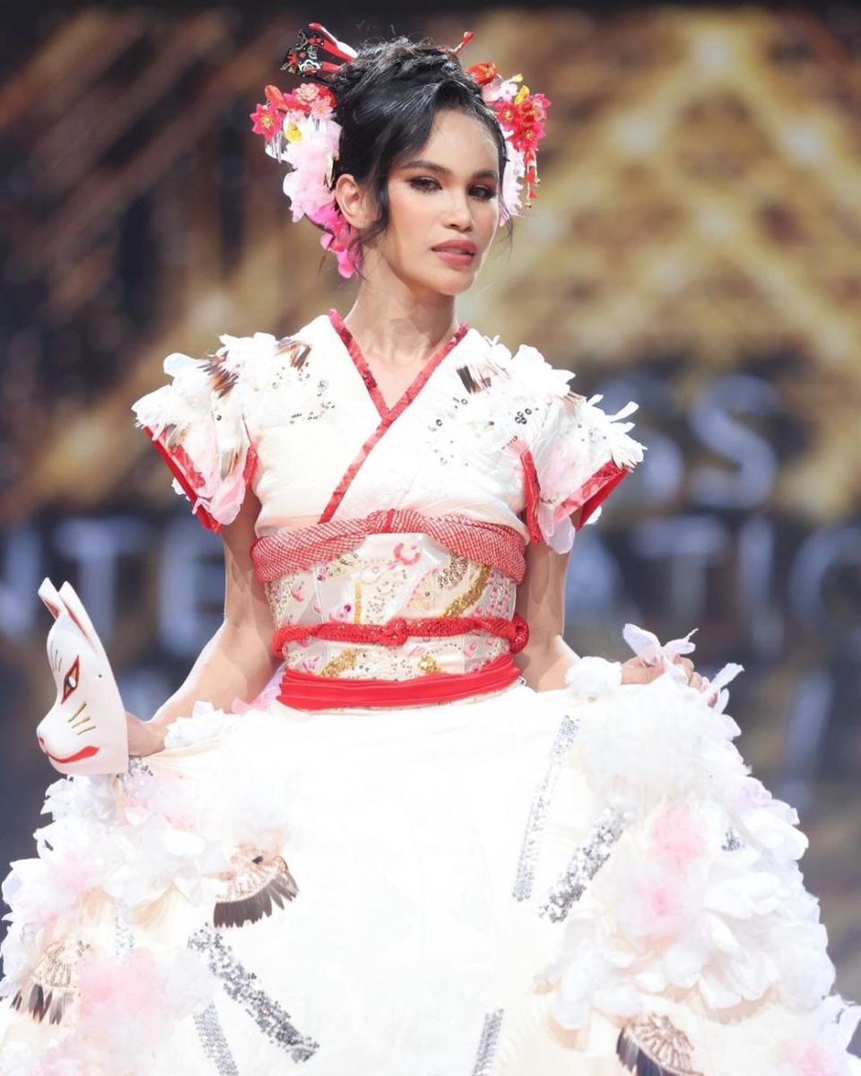 Potret Kostum Nasional Finalis di Miss International Queen 2024 (Instagram.com/missinternationalqueen)