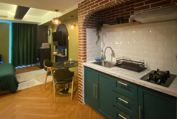 Potret Aesthetic Studio @SpringhillTerrace (dok. Airbnb)