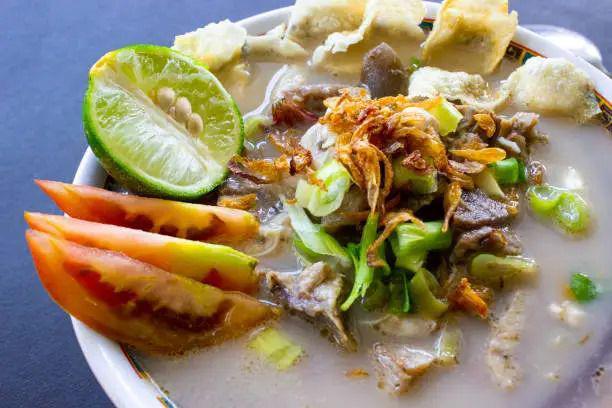 Ilustrasi sop kambing. istockphoto.com/id/FaizDila