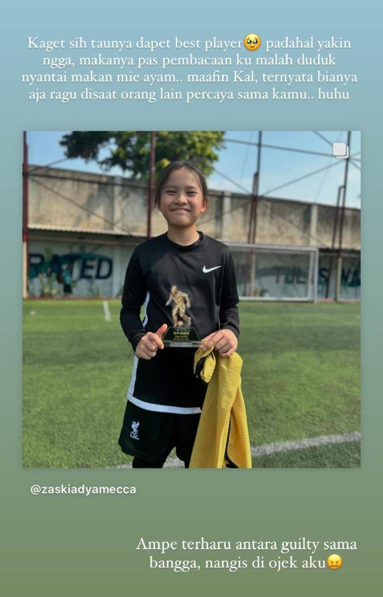 Kala jadi best player sepak bola (instagram.com/zaskiaadyamecca)