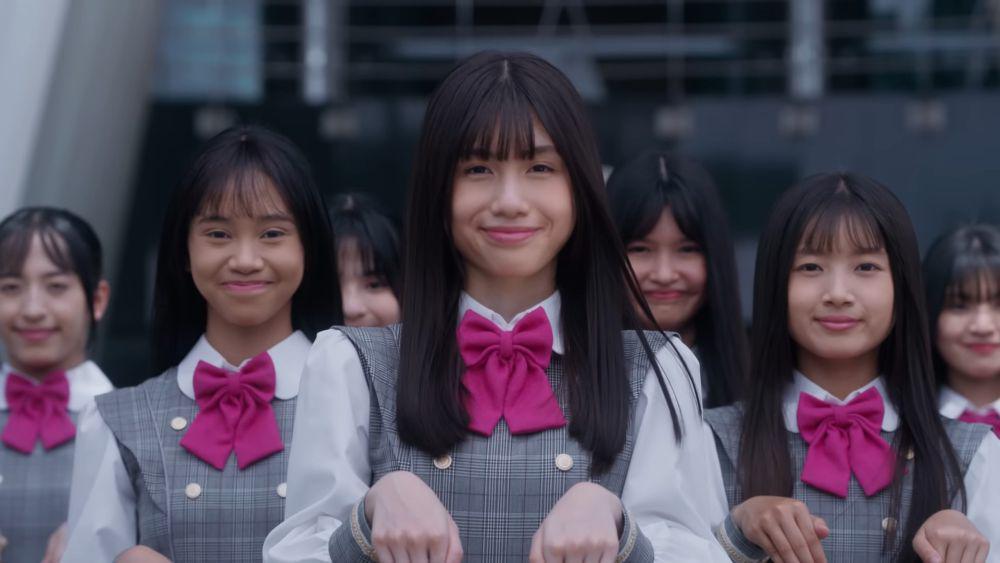 JKT48 Trainee dalam MV Belalang yang Membangkang (youtube.com/JKT48)