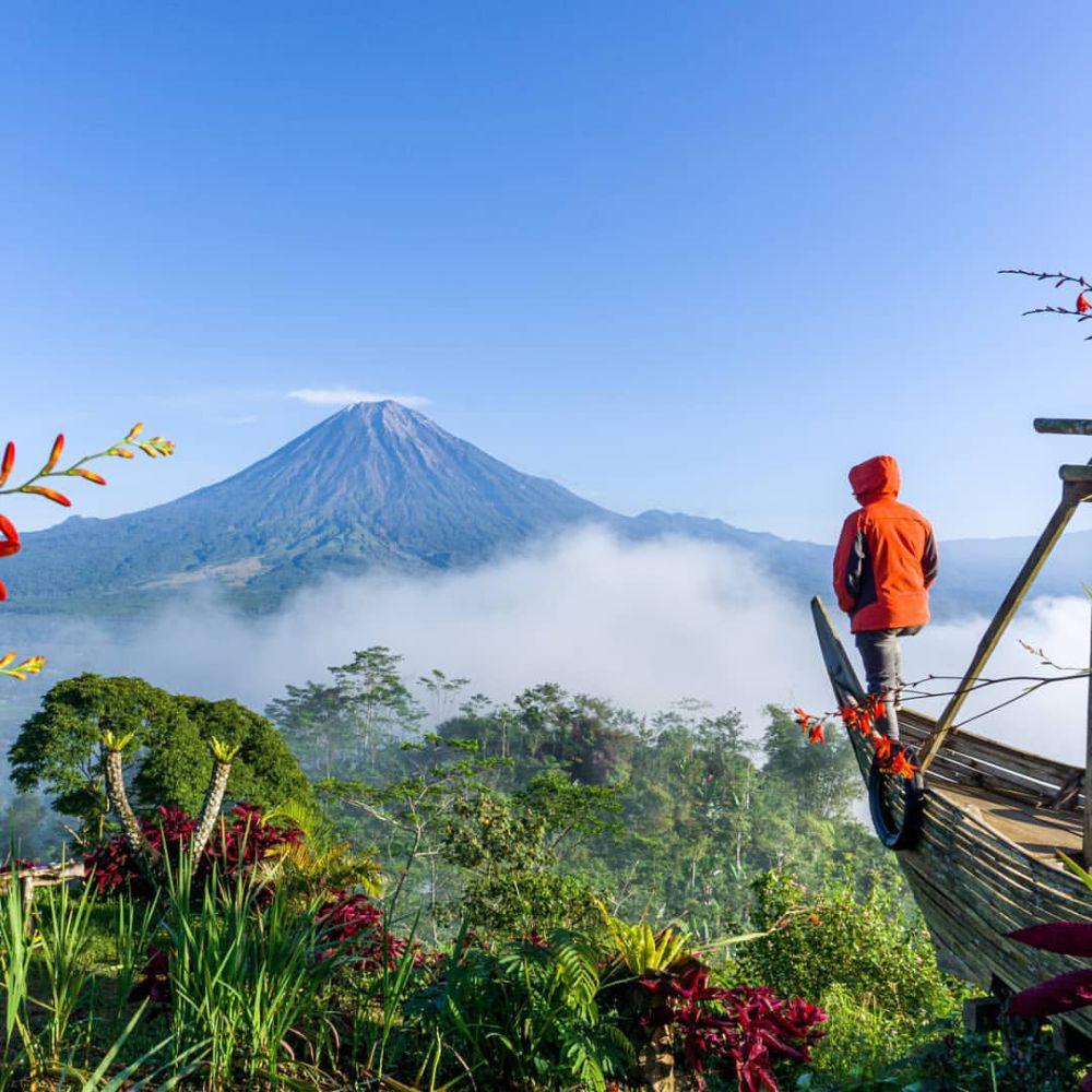 potret pemandangan Gunung Semeru dari Simbar Semeru (instagram.com/nanang_zakiy)