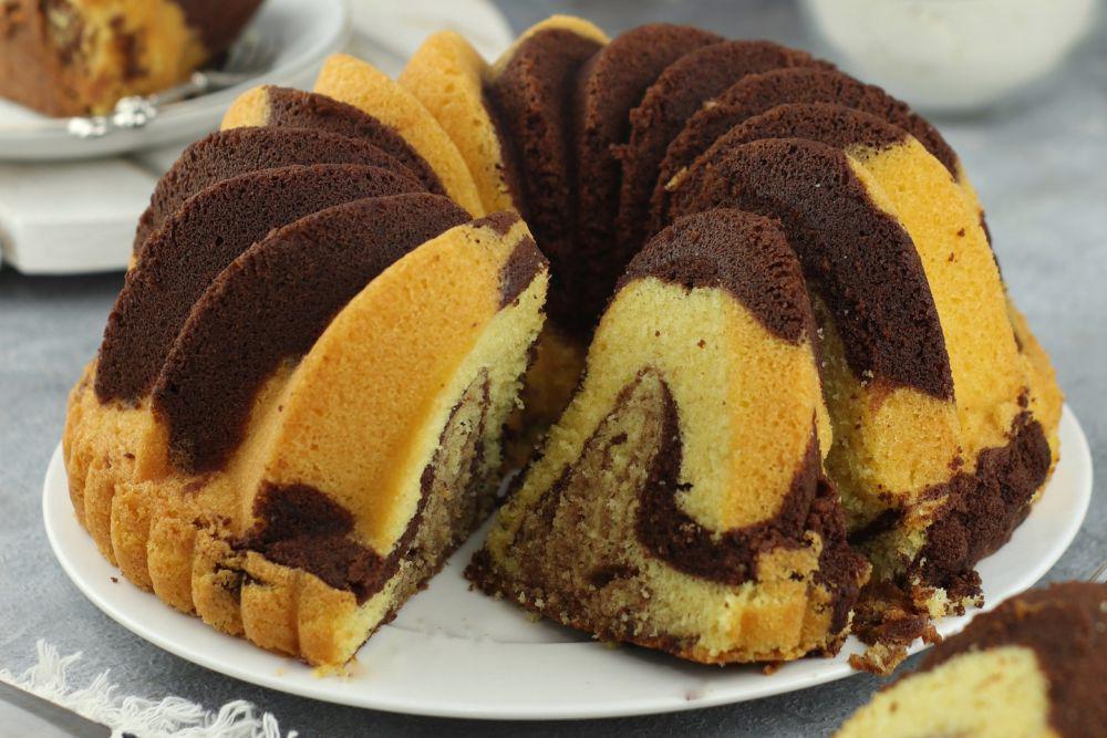 5 Tips Membuat Bolu Marmer Kukus yang Cantik dan Lembut