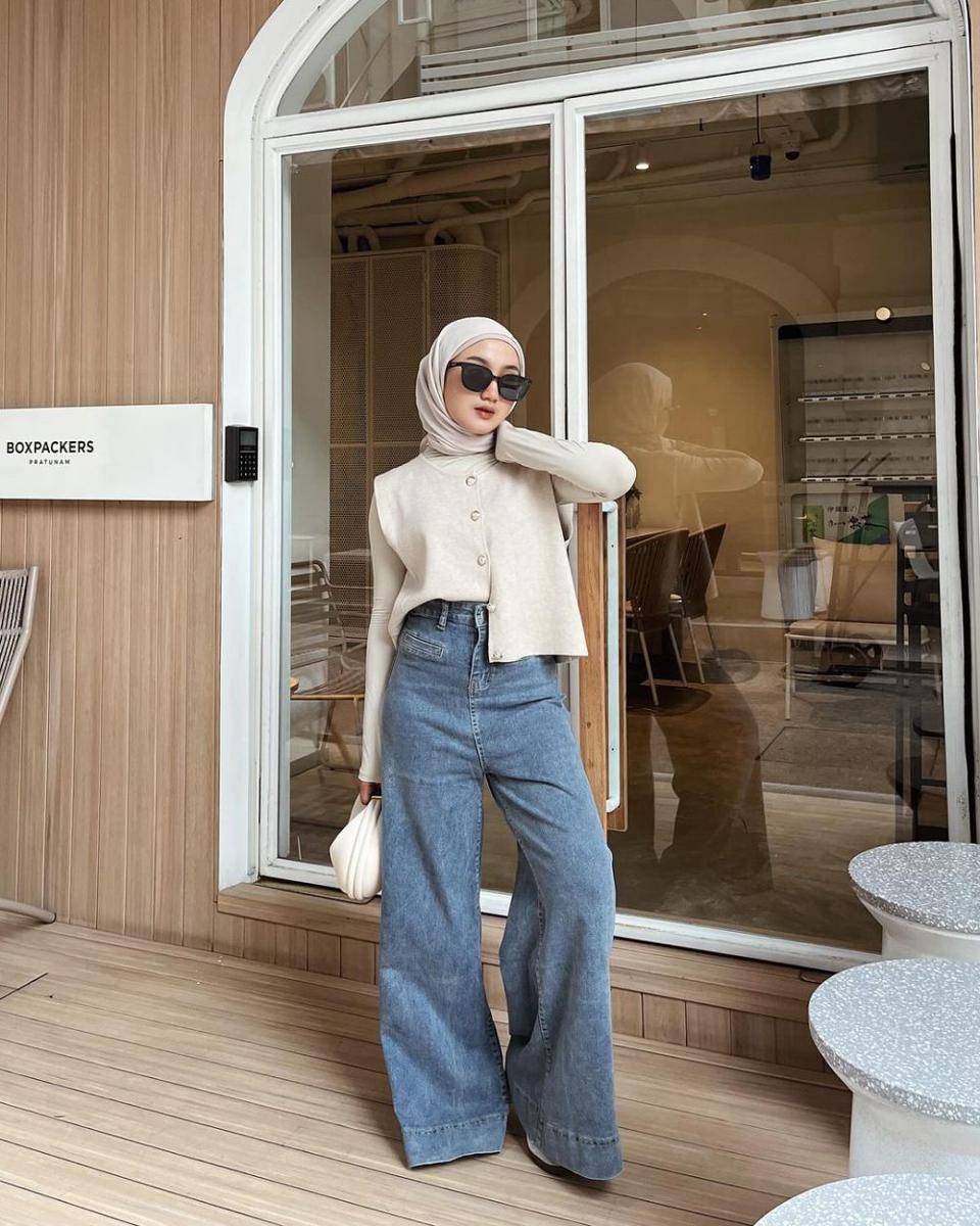 OOTD pakai vest ala Thafanya Sabila (instagram.com/thafanyads)