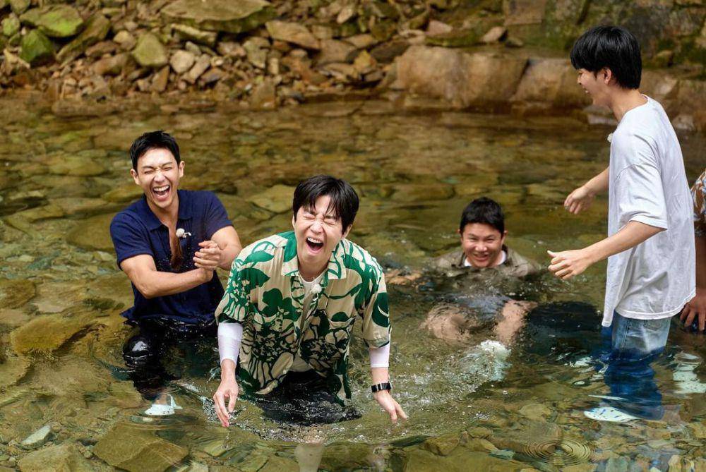 potret Lee Joon dan Jo Se Ho di 2 Days 1 Night (instagram.com/kbs_unicorn)