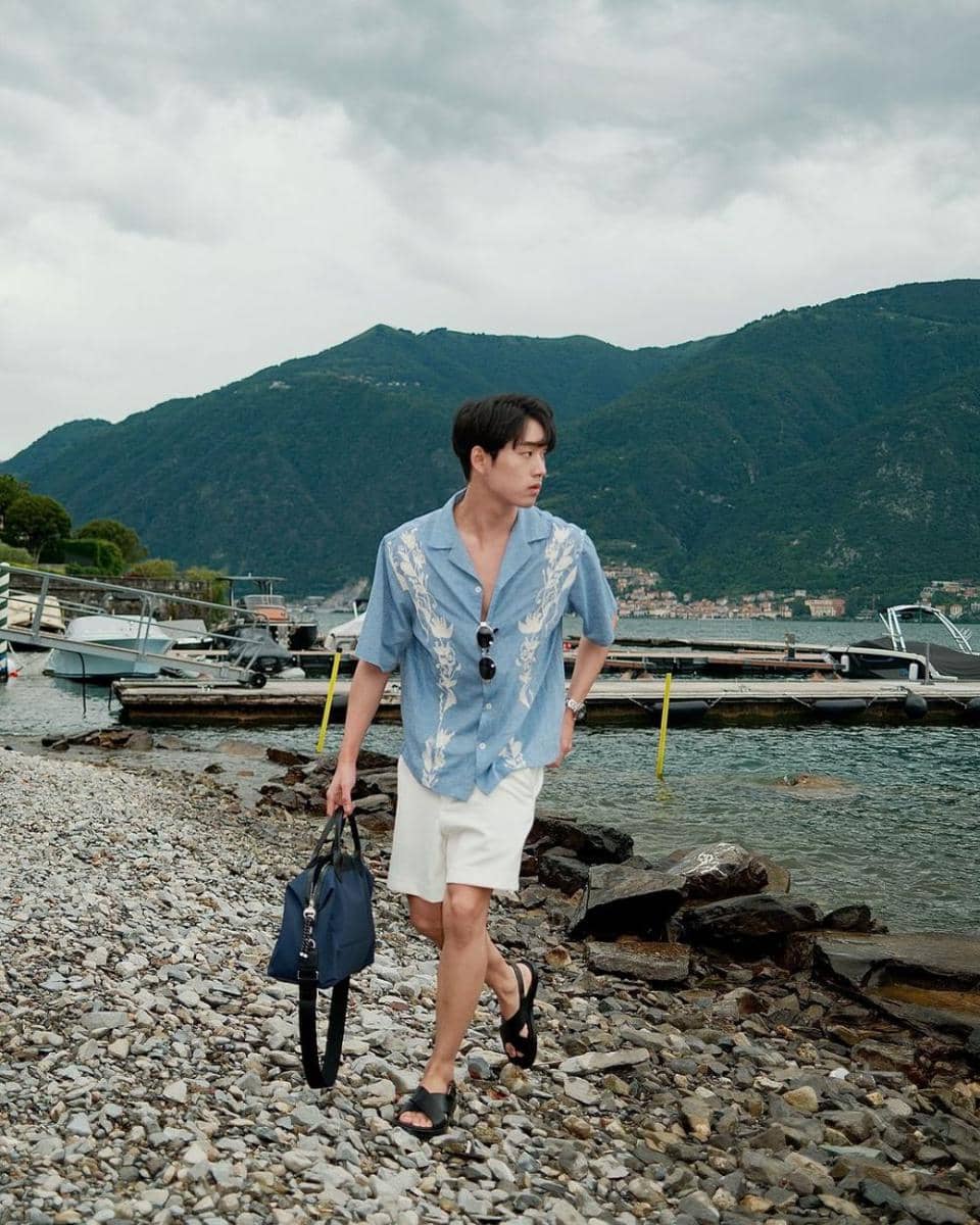 potret styling kemeja ala Est Supha (instagram.com/est_rvp)