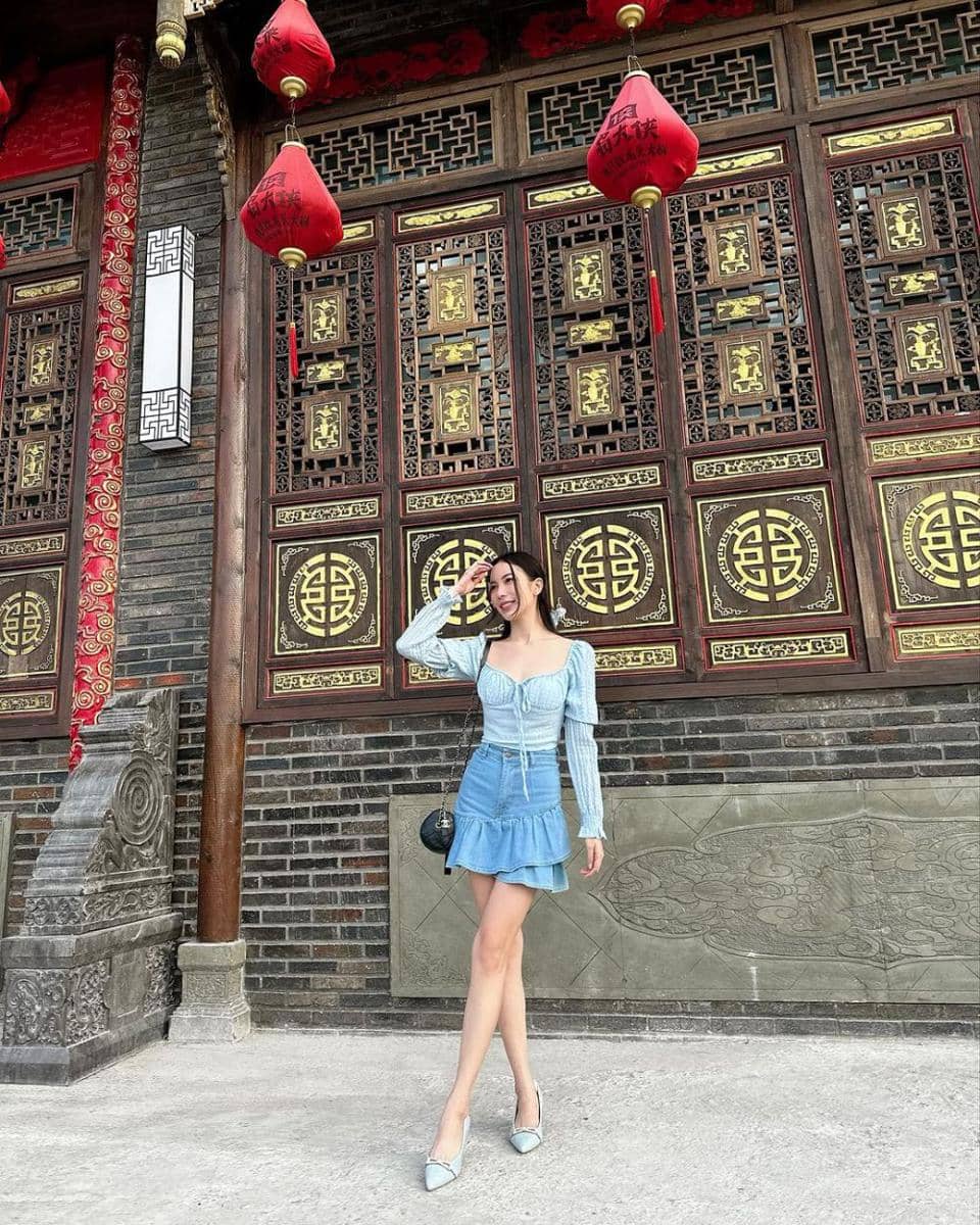 outfit Mook Worranit (instagram.com/mookworranit)