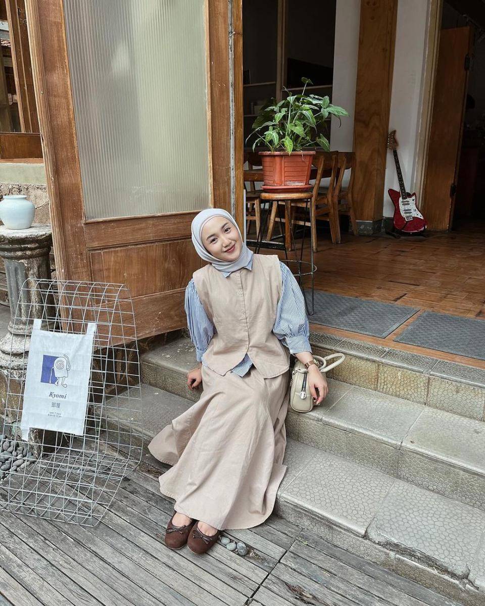 OOTD pakai vest ala Thafanya Sabila (instagram.com/thafanyads)