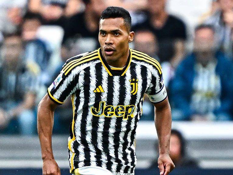 Alex Sandro (juventus.com)