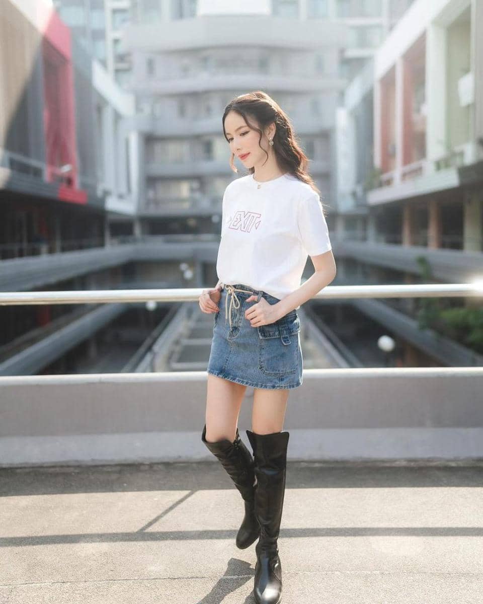 outfit Mook Worranit (instagram.com/mookworranit)