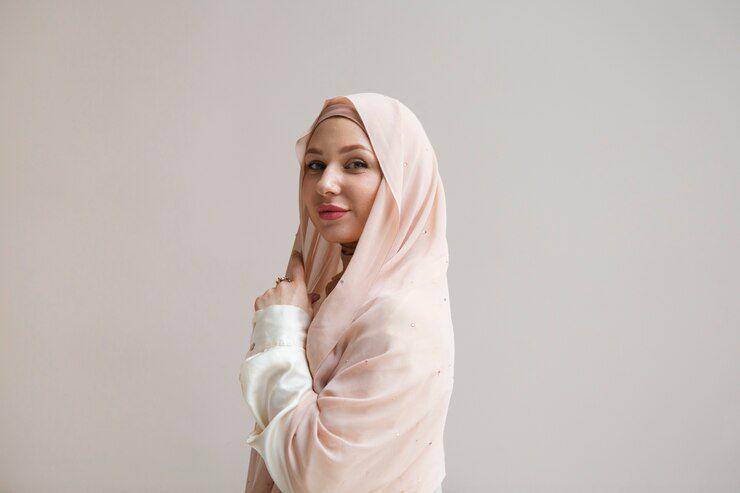 ilustrasi wanita memakai hijab (freepik.com/freepik)