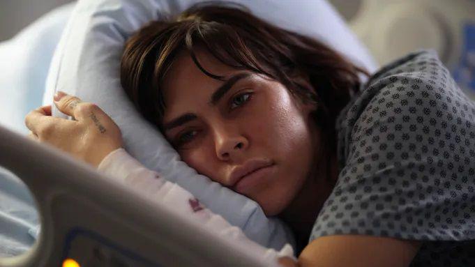 Nadine Crocker dalam film Continue. (dok. Lionsgate/Continue)