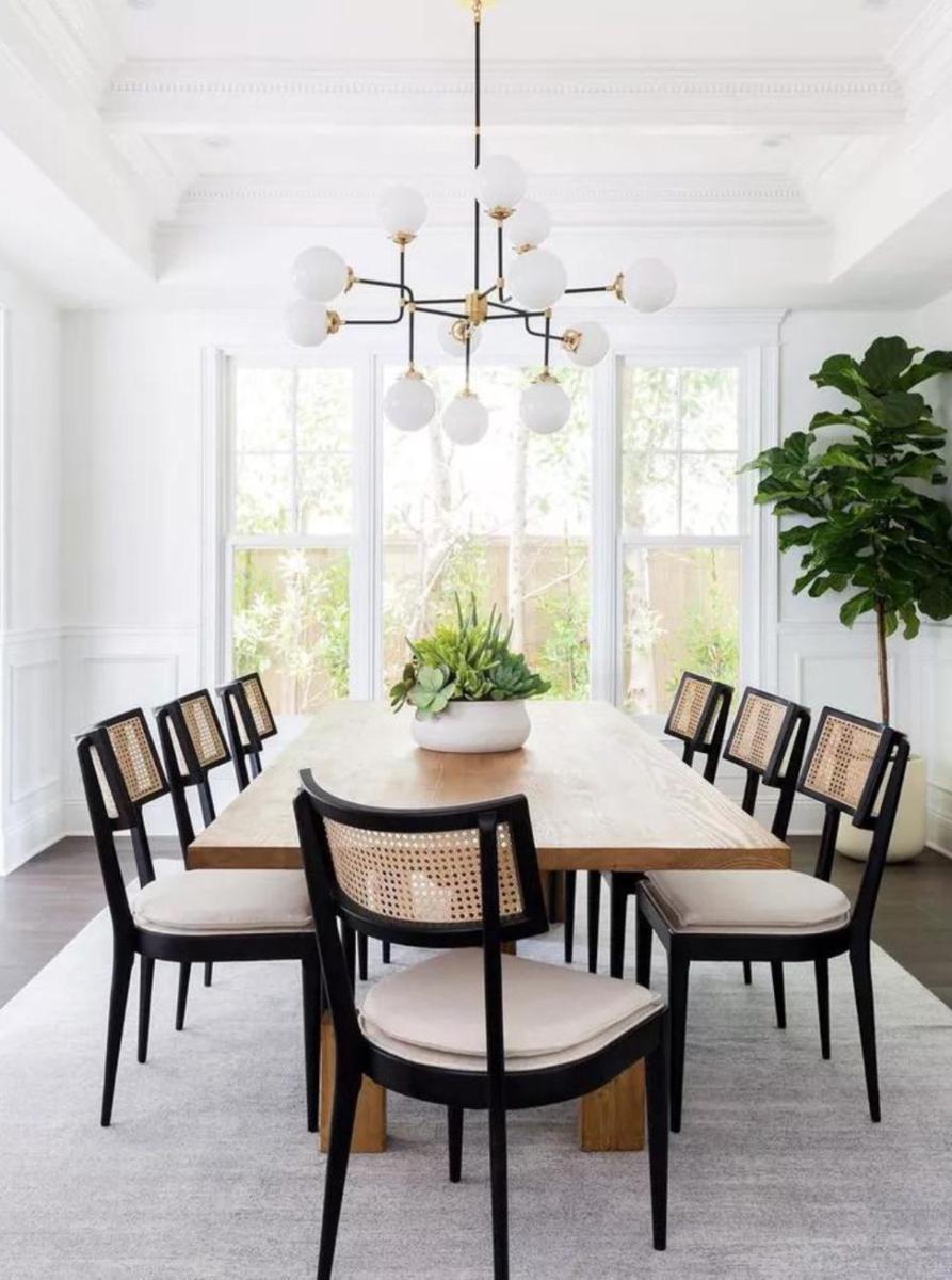 ilustrasi plafon ruang makan minimalis (mydomaine.com)
